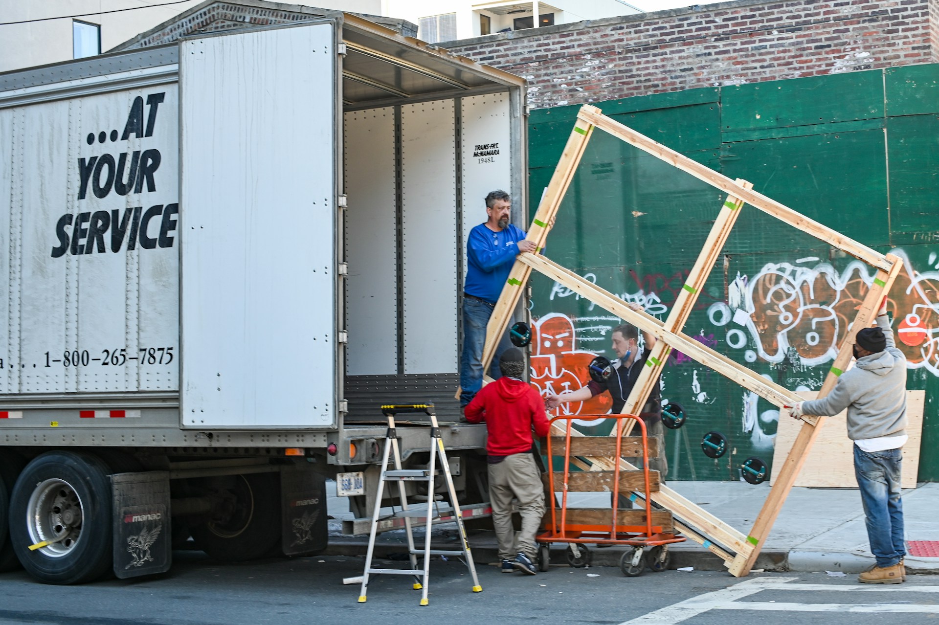 Why Man and Van Services Are the Smartest Choice for Small Home Moves